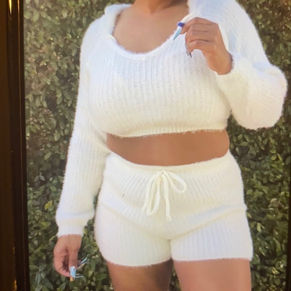 Crop top short set - Picture 4 of 4